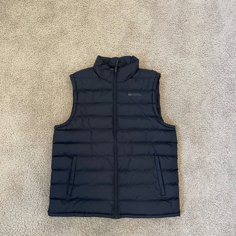 Mountain warehouse puffer vest
